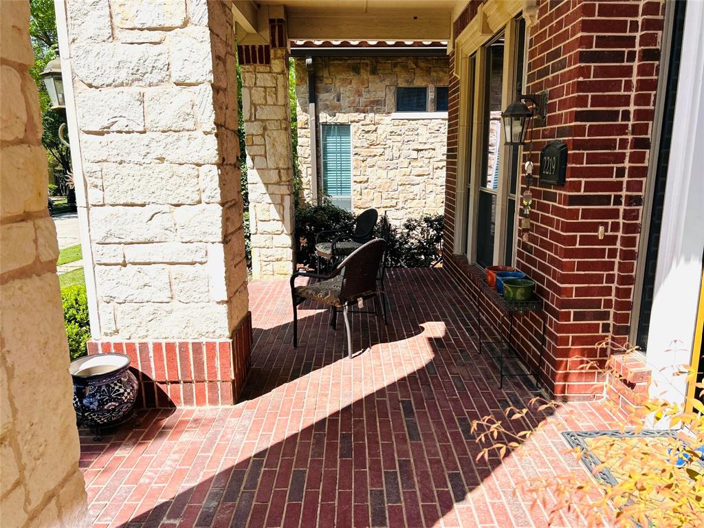2219 Longview Road Irving, TX 75063 - Photo 5 of 36 a view of balcony with couch