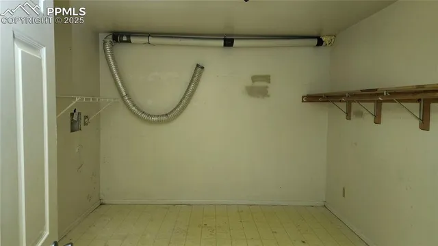 $300,000 | 290 Cobblestone Drive, Colorado Springs, CO 80906