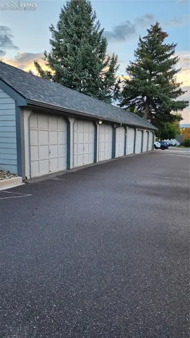 $300,000 | 290 Cobblestone Drive, Colorado Springs, CO 80906