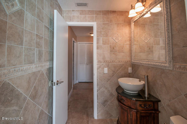 3070 Rio Pino North Indialantic, FL 32903 - Photo 7 of 24 Photo 7