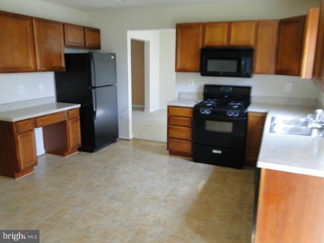12510 Old Fort Road Fort Washington, MD 20744 - Photo 4 of 11 Kitchen