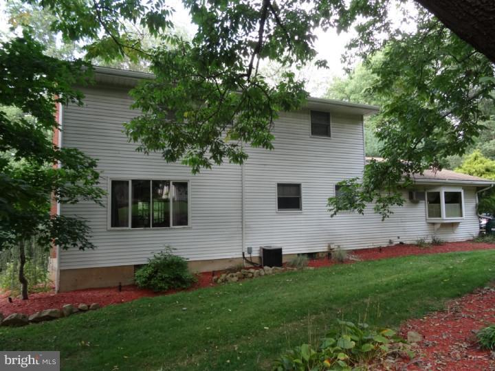 2030 Needhammer Road Pottstown, PA 19464 - Photo 3 of 25 Gallery Image 3
