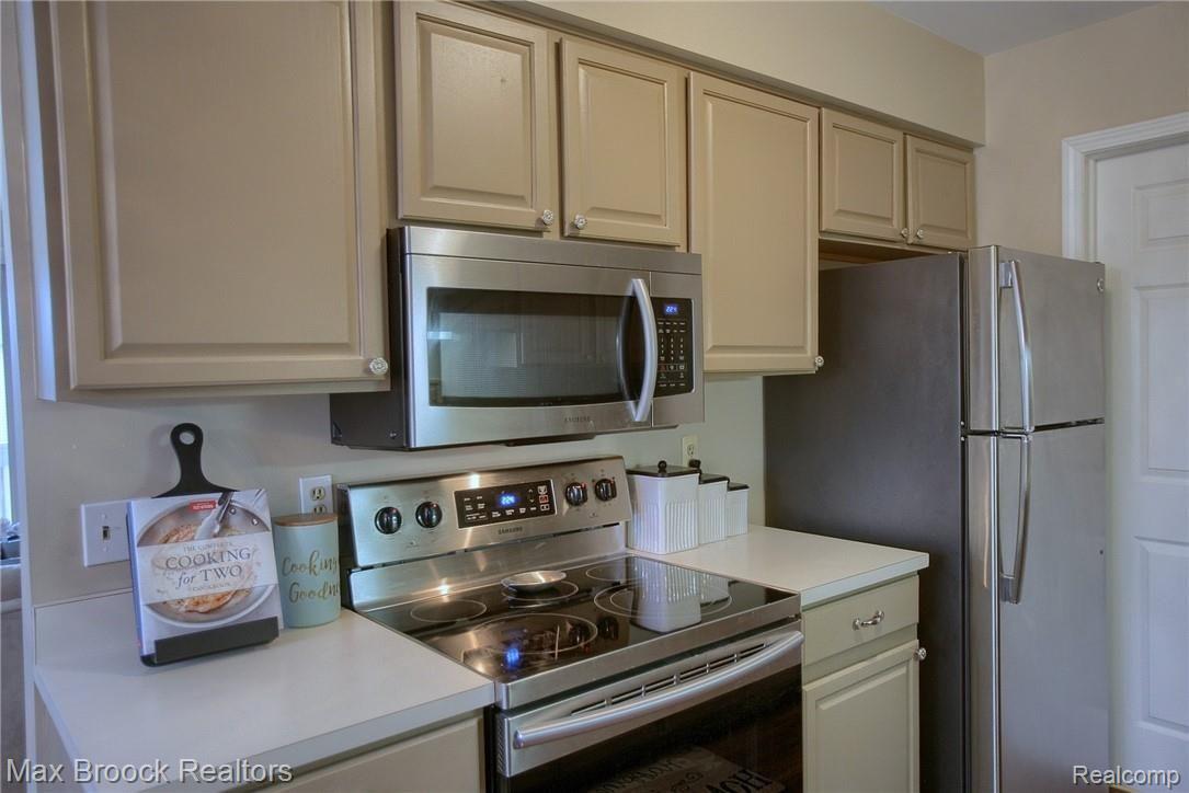 8-Kitchen 2nd View.jpg