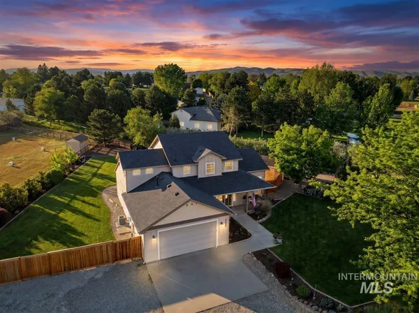 $769,900 | 2220 Ua Avenue, Emmett, ID 83617