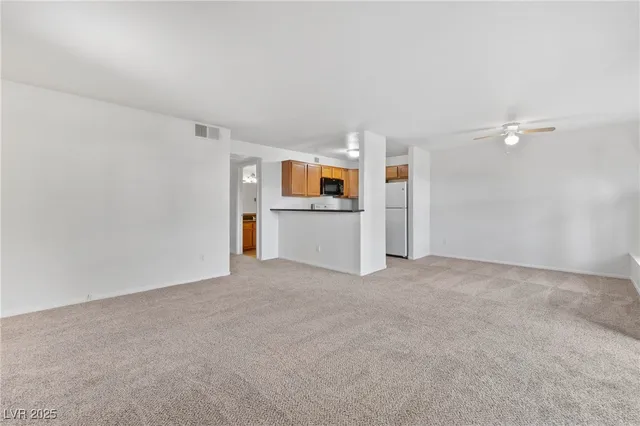 $1,590 | 9325 West Desert Inn Road, Unit 190, Las Vegas, NV 89117