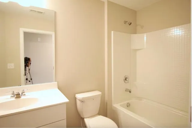 $2,600 | 6148 Lanier Harbor Landing, Buford, GA 30518