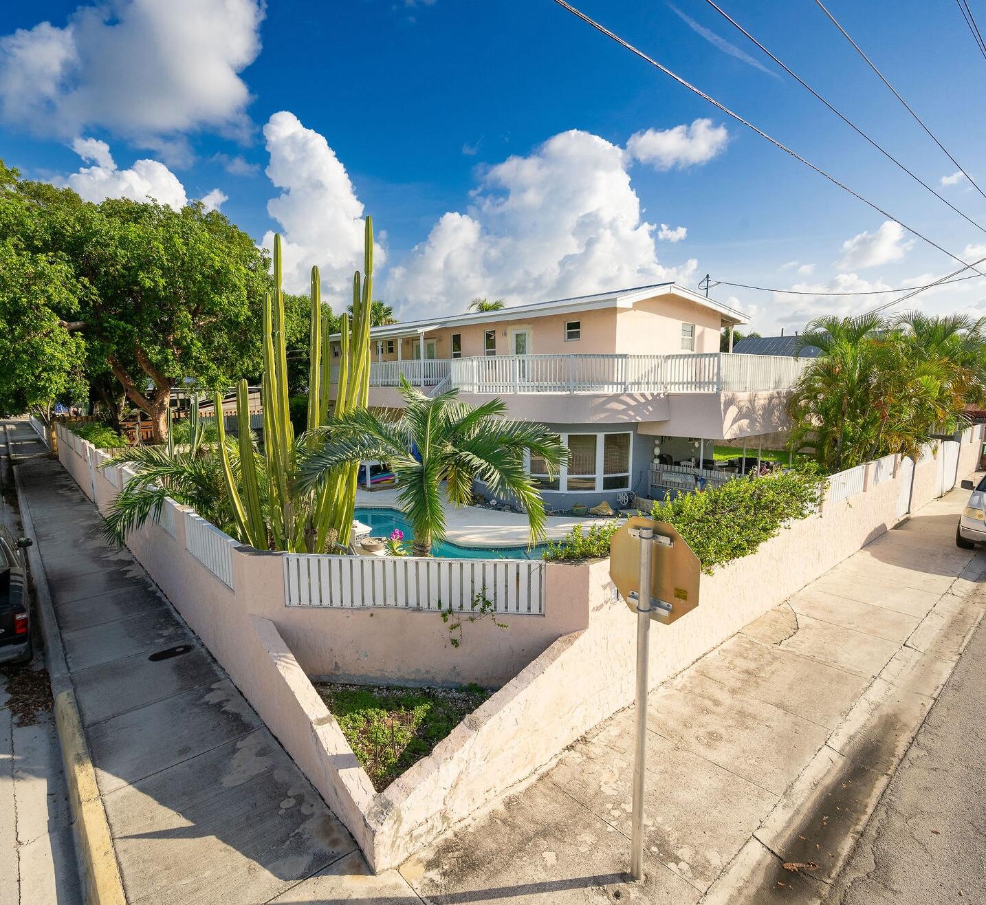 1229 5th Street Key West, FL 33040 - Photo 37 of 40 1229 5th St.