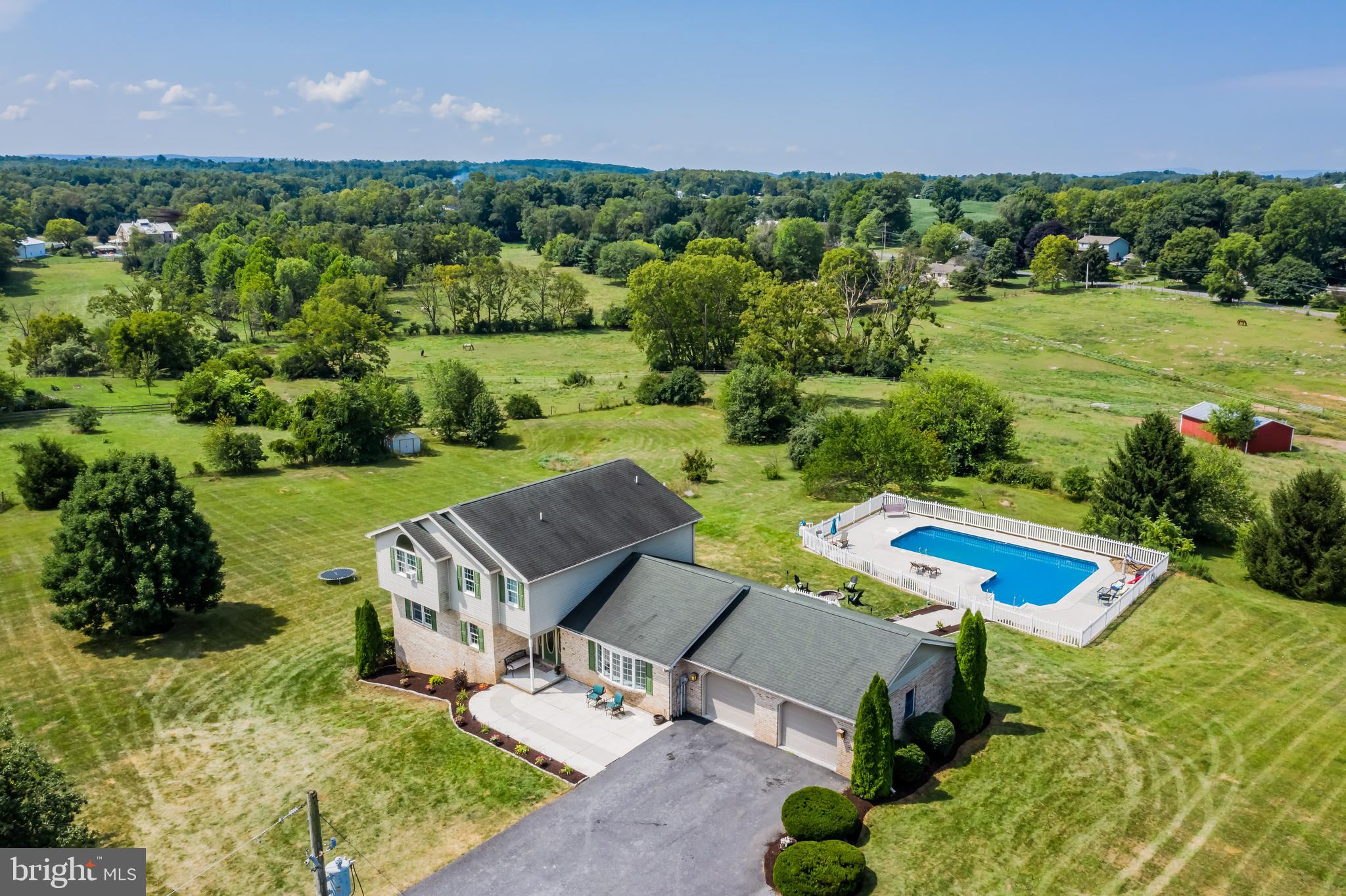 552 Crossroad School Road Carlisle, PA 17015 - Photo 1 of 74 Gallery Image 1