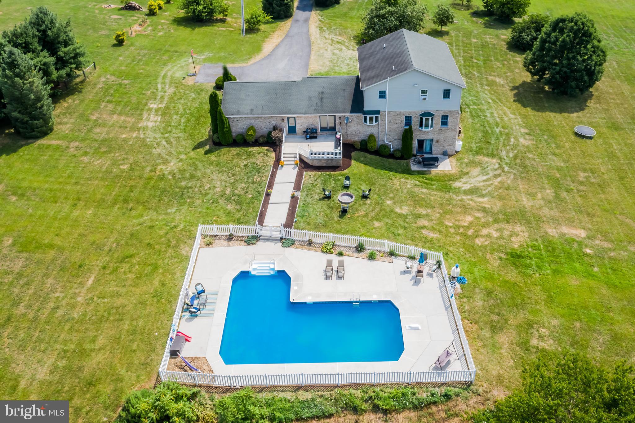 552 Crossroad School Road Carlisle, PA 17015 - Photo 11 of 74 Gallery Image 11
