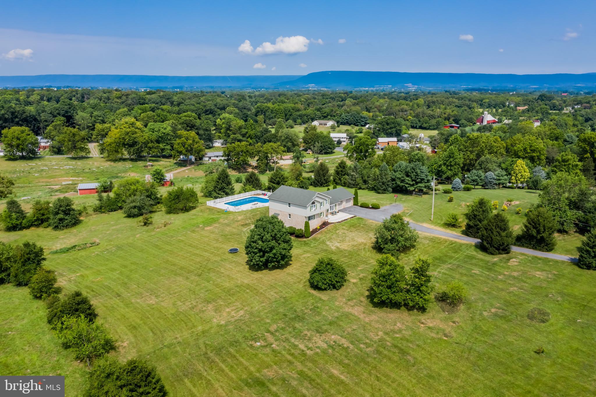 552 Crossroad School Road Carlisle, PA 17015 - Photo 14 of 74 Gallery Image 14