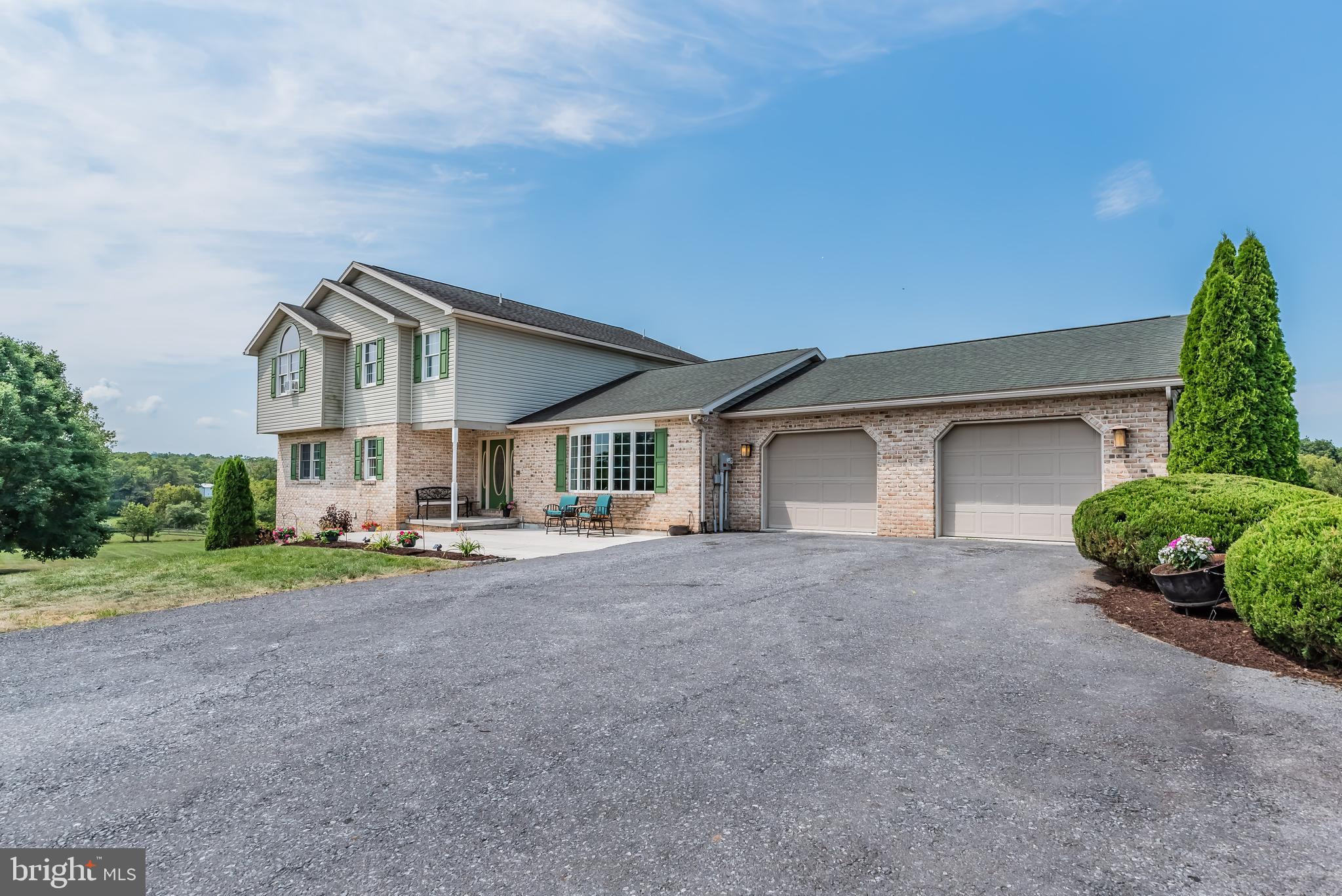 552 Crossroad School Road Carlisle, PA 17015 - Photo 3 of 74 Gallery Image 3