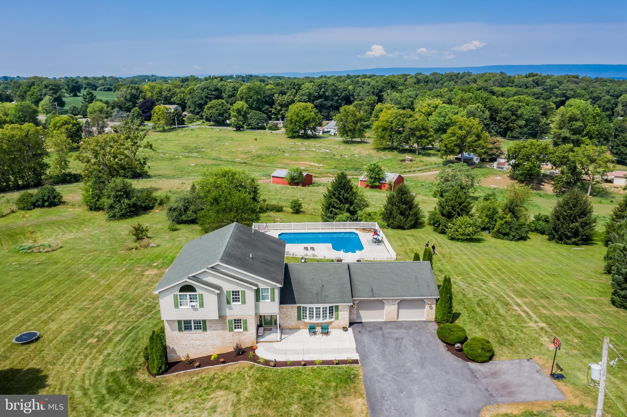552 Crossroad School Road Carlisle, PA 17015 - Photo 7 of 74 Gallery Image 7