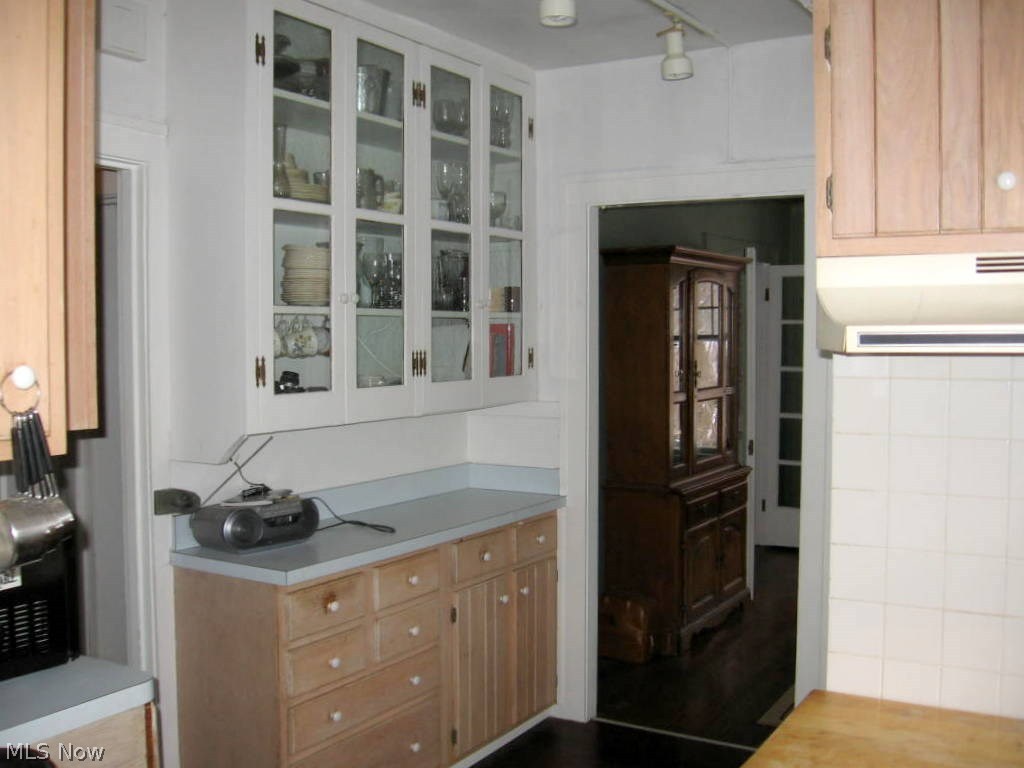 2587 Exeter Road Cleveland, OH 44118 - Photo 13 of 15 Gallery Image 13