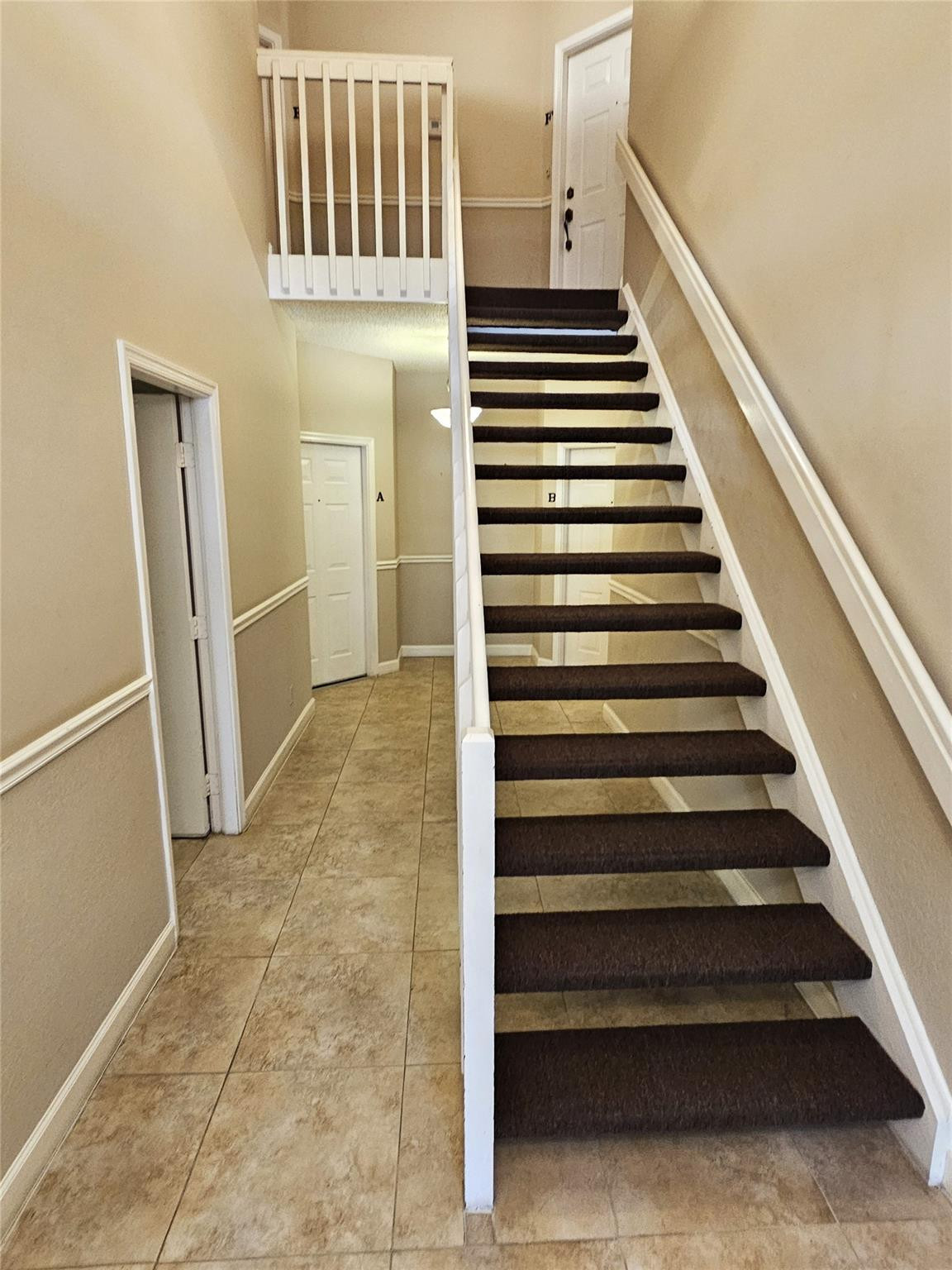 5770 Coach House Circle, Unit F Boca Raton, FL 33486 - Photo 2 of 21 Lobby
