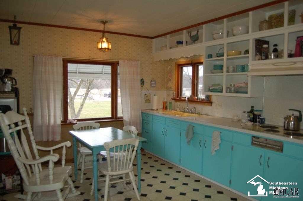 2037 West Sterns Road Temperance, MI 48182 - Photo 12 of 23 21434767-11.JPG