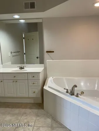 $3,495 | 400 East Bay Street, Unit PH2, Jacksonville, FL 32202