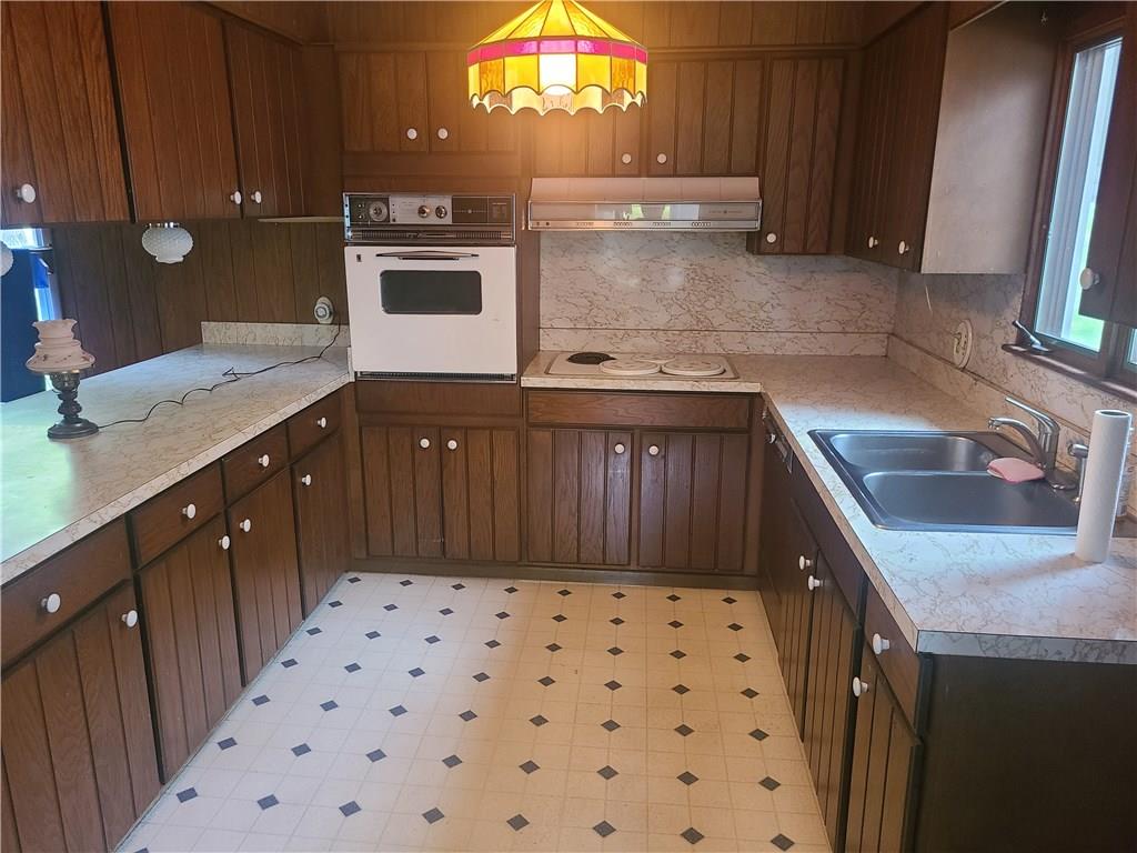2254 Stoystown Road Friedens, PA 15541 - Photo 3 of 25 Gallery Image 3