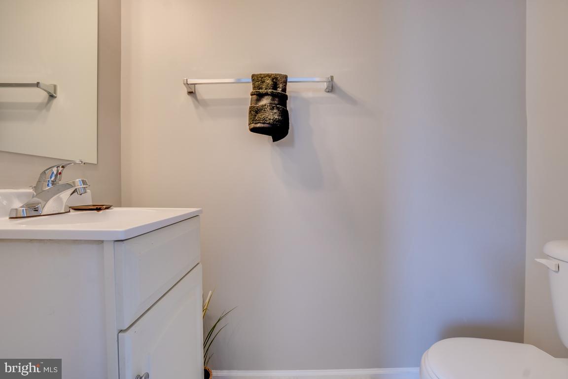 7314 Fountain Spring Court Springfield, VA 22150 - Photo 10 of 26 Main Level Powder Room