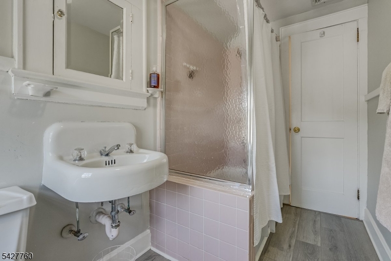 5 Ardsley Road Glen Ridge, NJ 07028 - Photo 30 of 50