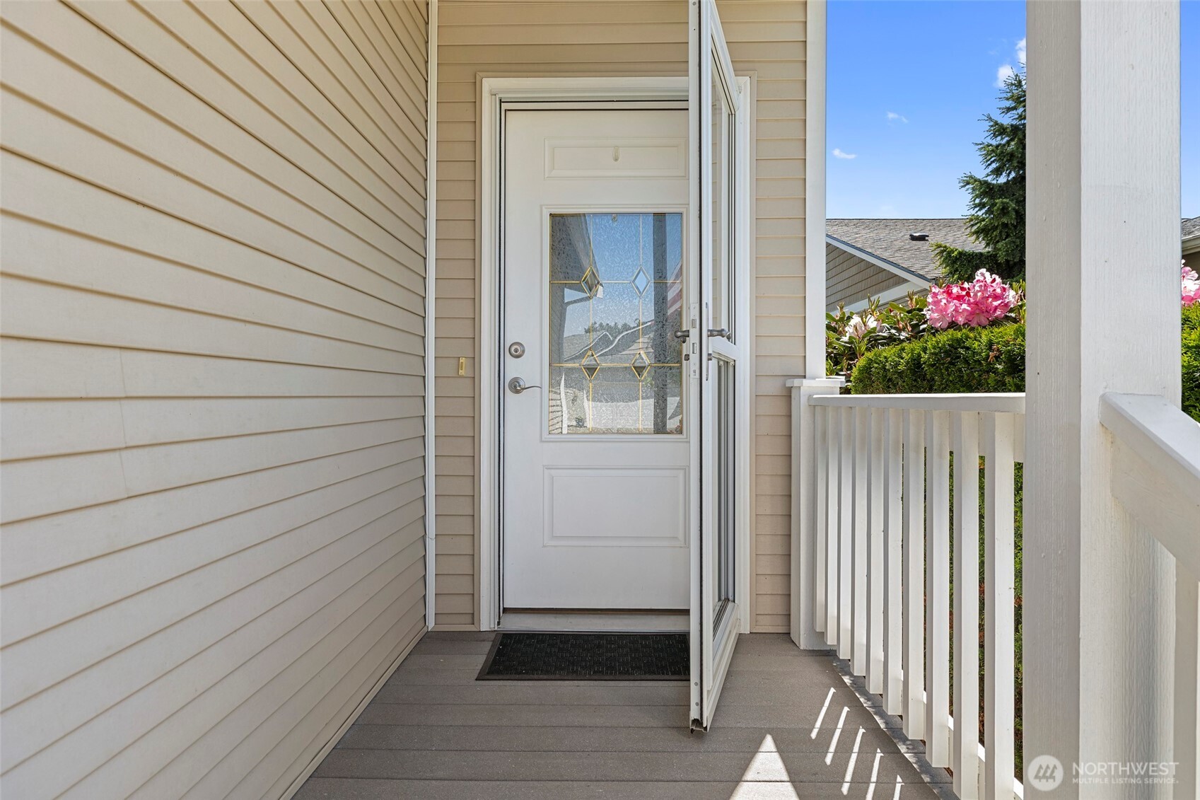 1190 Decatur Circle Burlington, WA 98233 - Photo 5 of 40