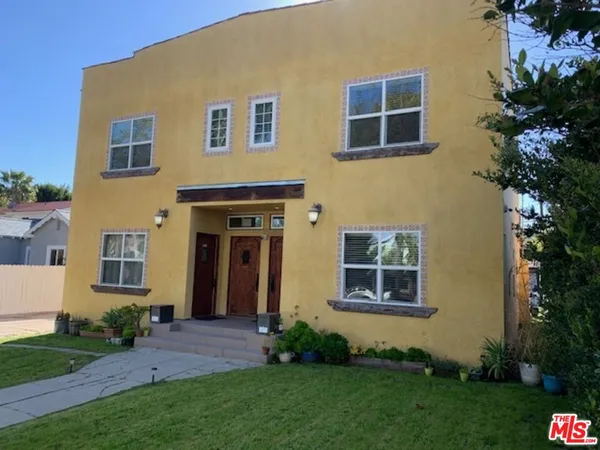 $3,295 | 1033 1/2 North Martel Avenue, West Hollywood, CA 90046
