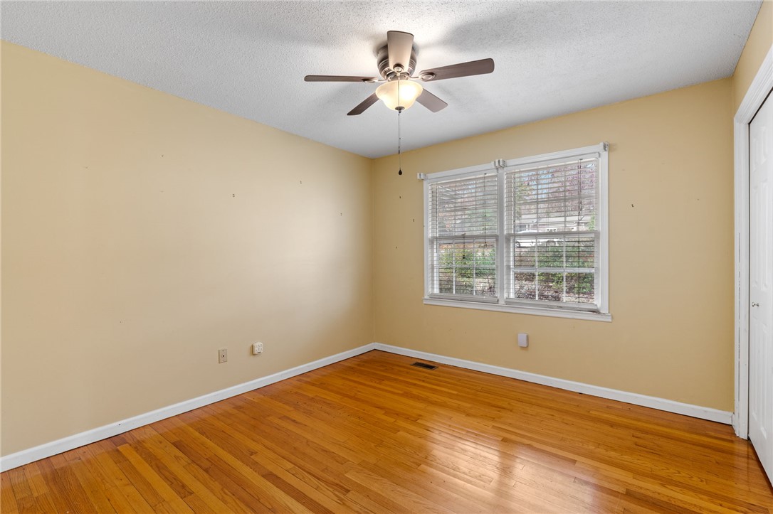 402 Little John Trail Anderson, SC 29621 - Photo 13 of 26 Spare Bedroom (Main Level)
