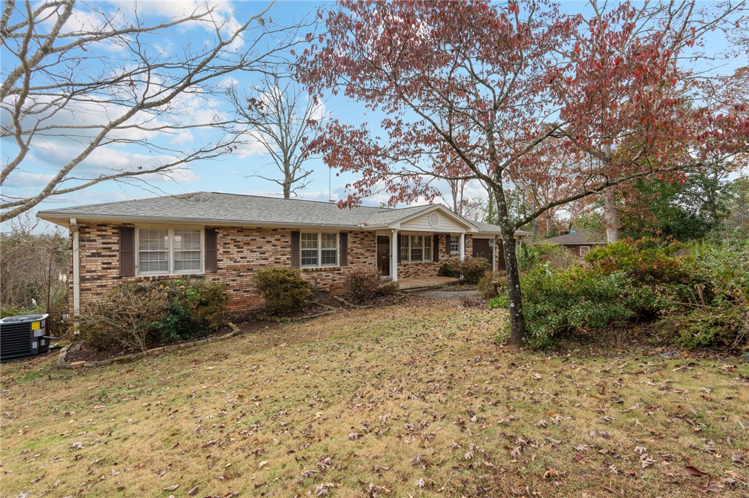 402 Little John Trail Anderson, SC 29621 - Photo 2 of 26