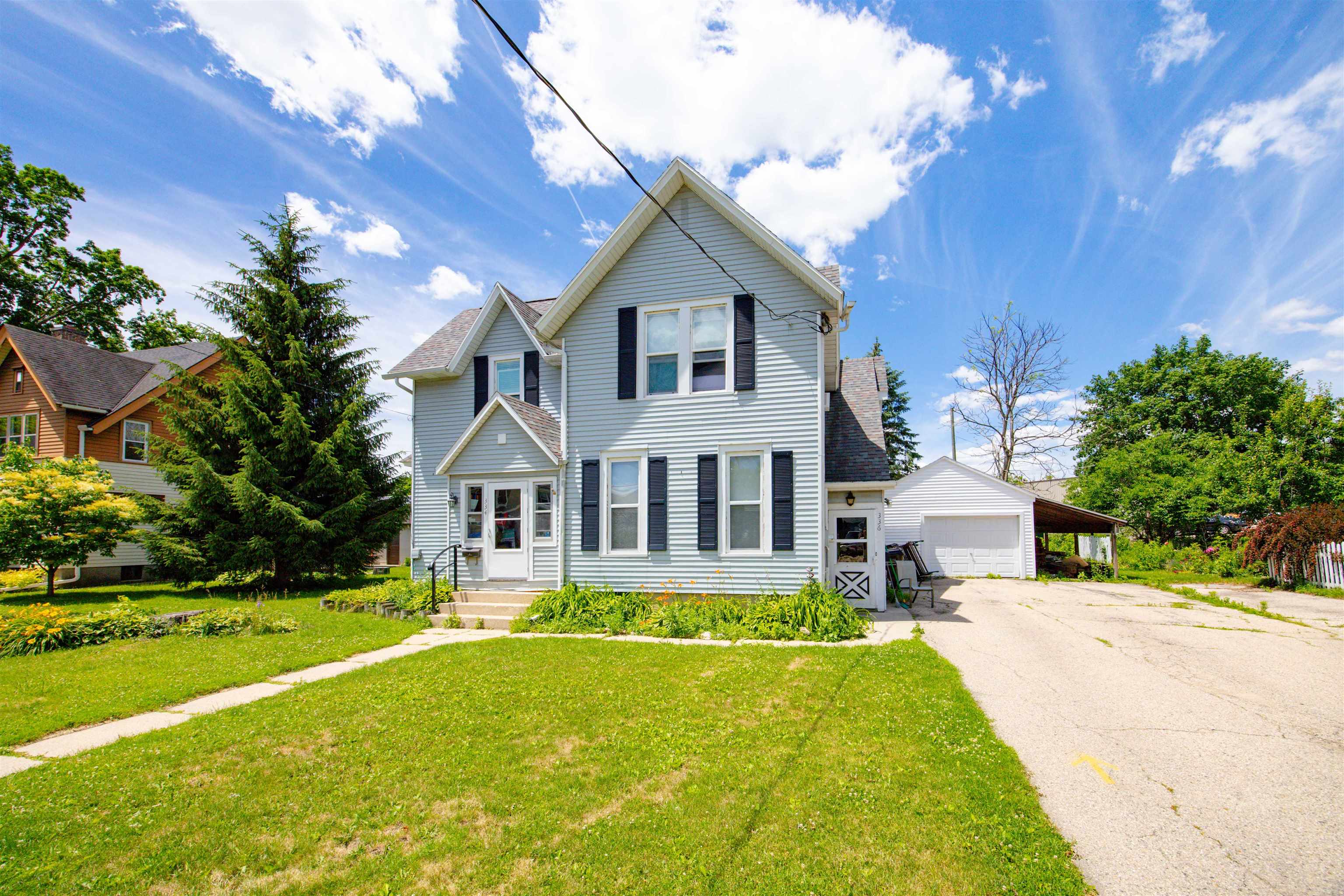 334 Grove Fort Fort Atkinson, WI 53538 - Photo 2 of 31