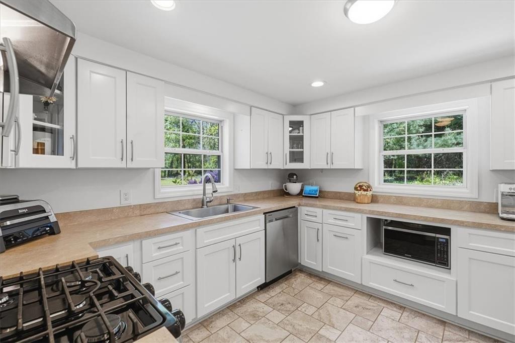 746 Crawford Road Pittsburgh, PA 15237 - Photo 13 of 31 Gallery Image 13