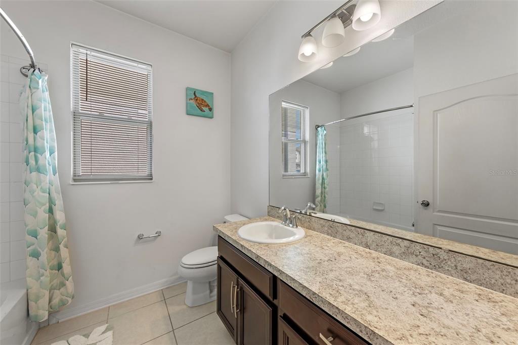 985 Fallcreek Point Sanford, FL 32771 - Photo 16 of 32