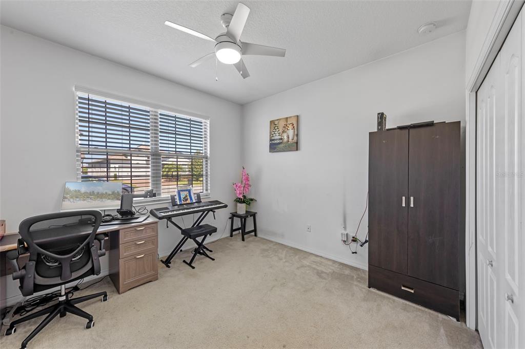 985 Fallcreek Point Sanford, FL 32771 - Photo 17 of 32