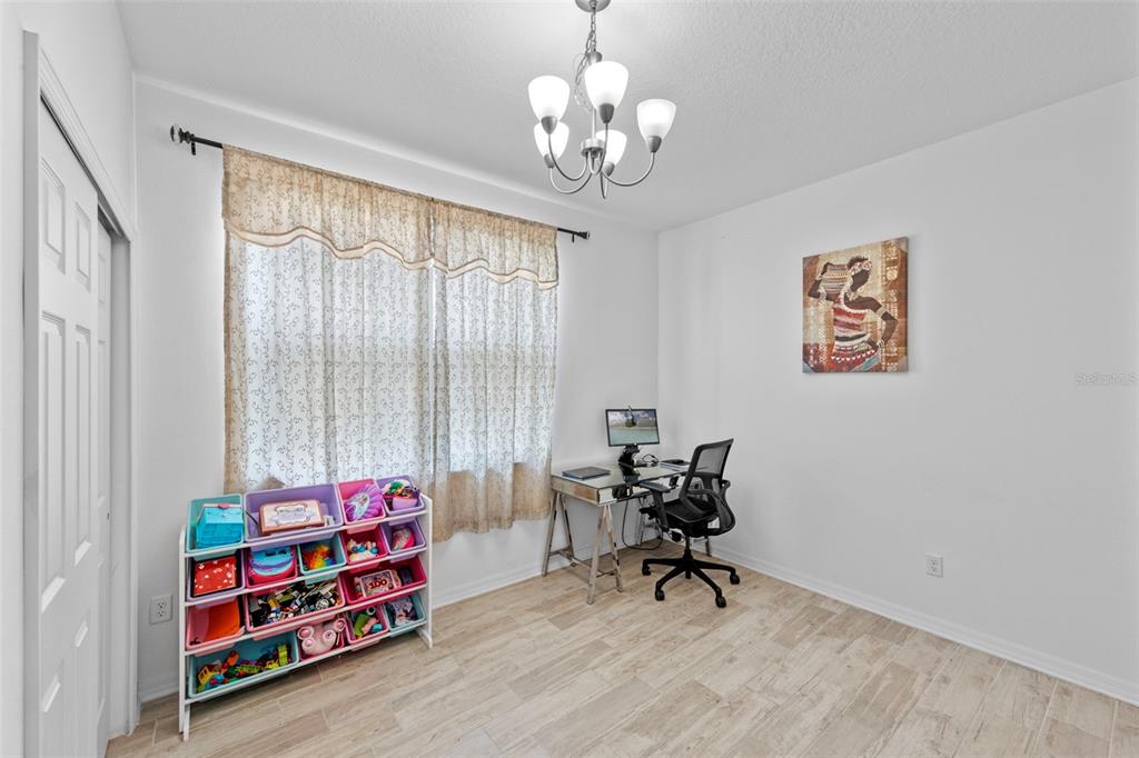 985 Fallcreek Point Sanford, FL 32771 - Photo 18 of 32