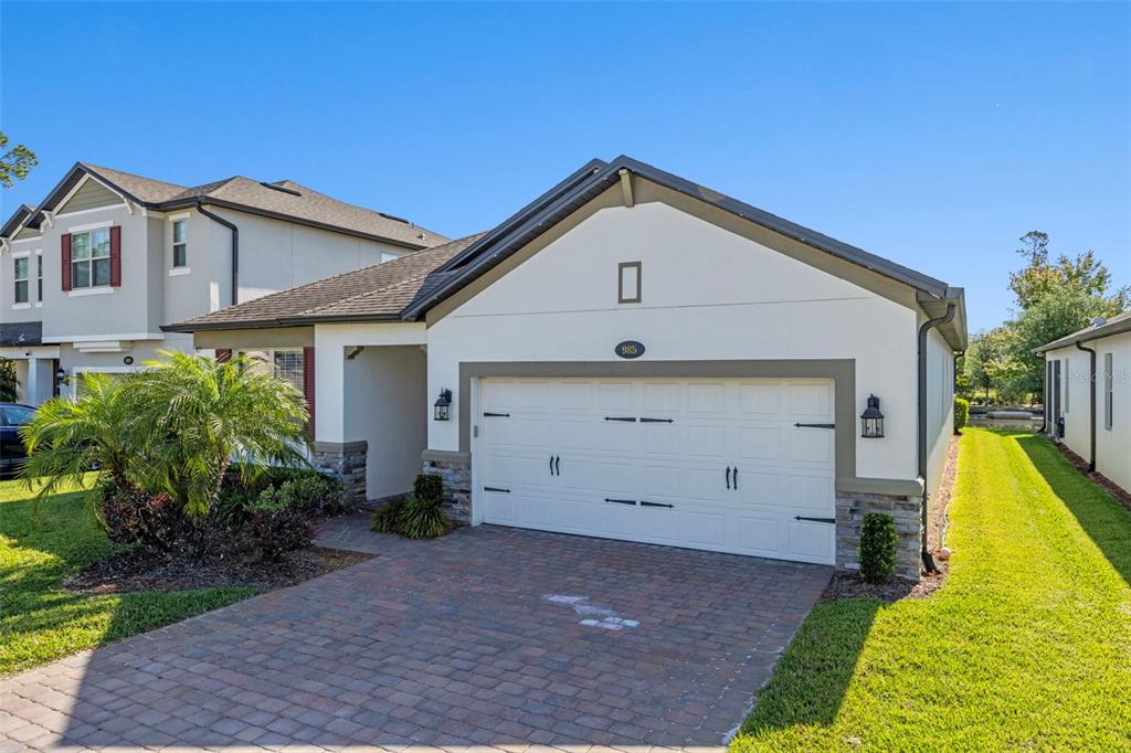 985 Fallcreek Point Sanford, FL 32771 - Photo 2 of 32