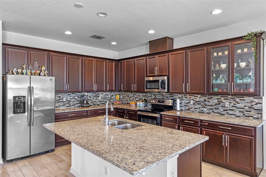 985 Fallcreek Point Sanford, FL 32771 - Photo 5 of 32