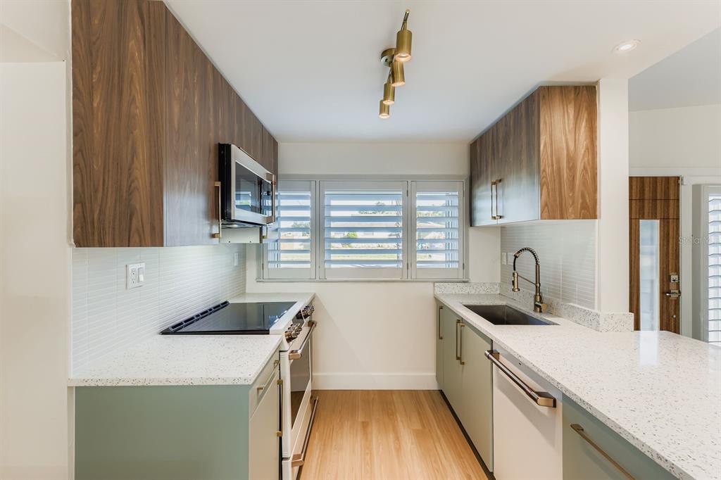 1302 Cole Road Orlando, FL 32803 - Photo 9 of 28