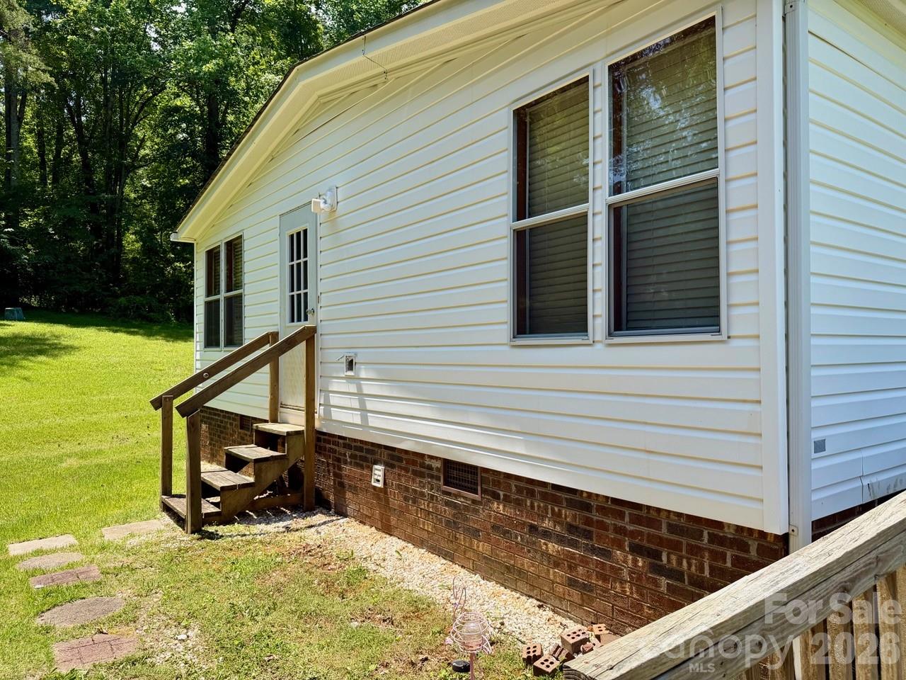 5493 Harris Farm Road Hickory, NC 28602 - Photo 36 of 38