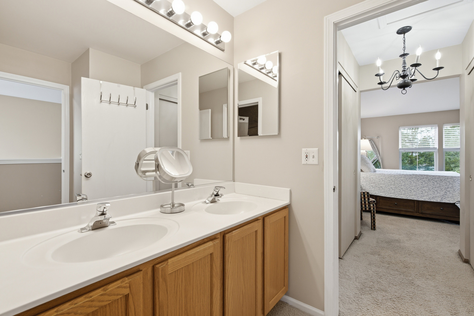 2975 Falling Waters Lane Lindenhurst, IL 60046 - Photo 19 of 28