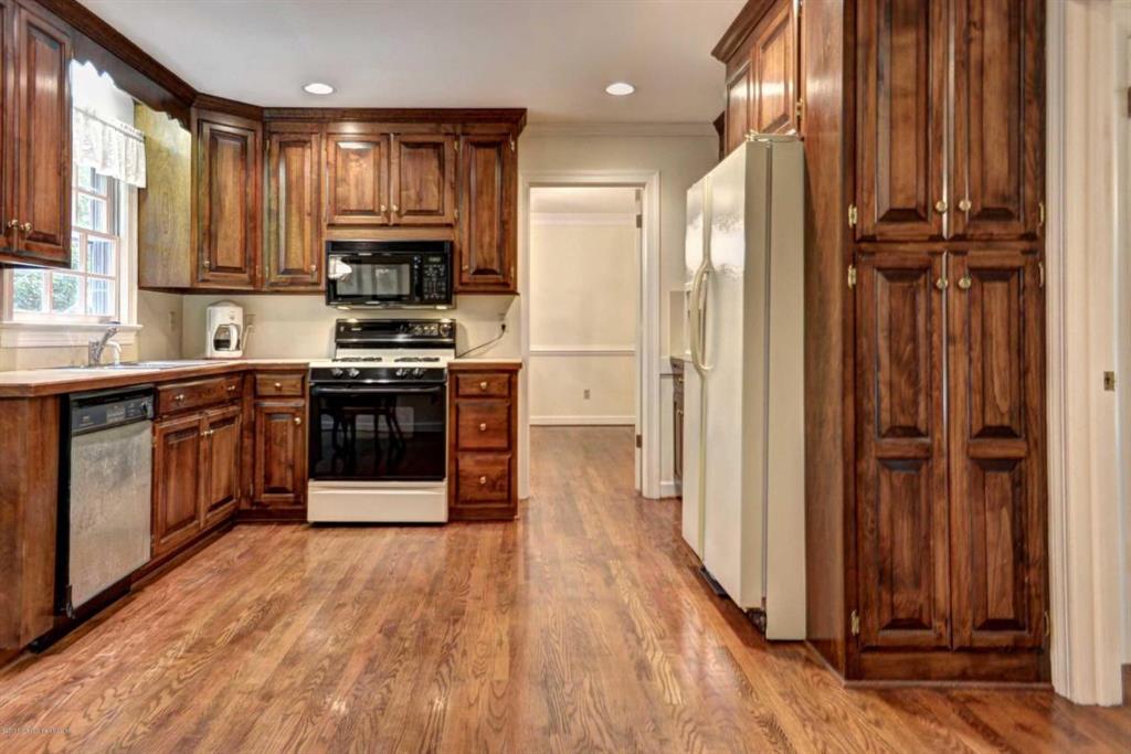 85 Governor Berkeley Road Williamsburg, VA 23185 - Photo 8 of 29 Gallery Image 8