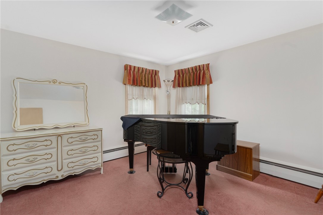 20 Loxley Road Providence, RI 02908 - Photo 11 of 23 Gallery Image 11