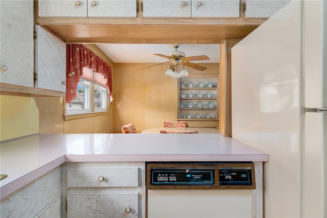 20 Loxley Road Providence, RI 02908 - Photo 7 of 23 Gallery Image 7