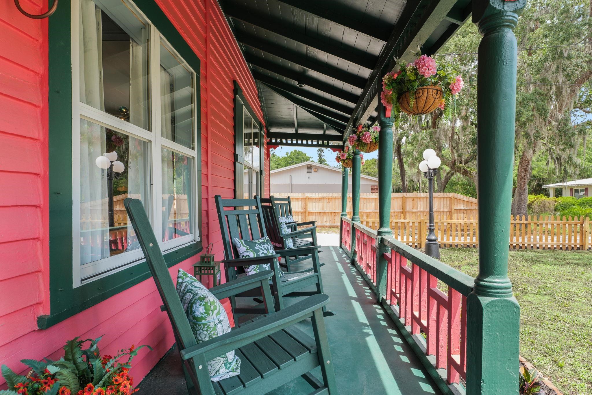 52 Spring Street St. Augustine, FL 32084 - Photo 5 of 45 a view of an outdoor sitting area
