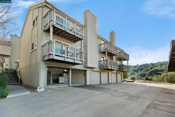 $649,000 | 117 Ascot Court, Unit A, Moraga, CA 94556