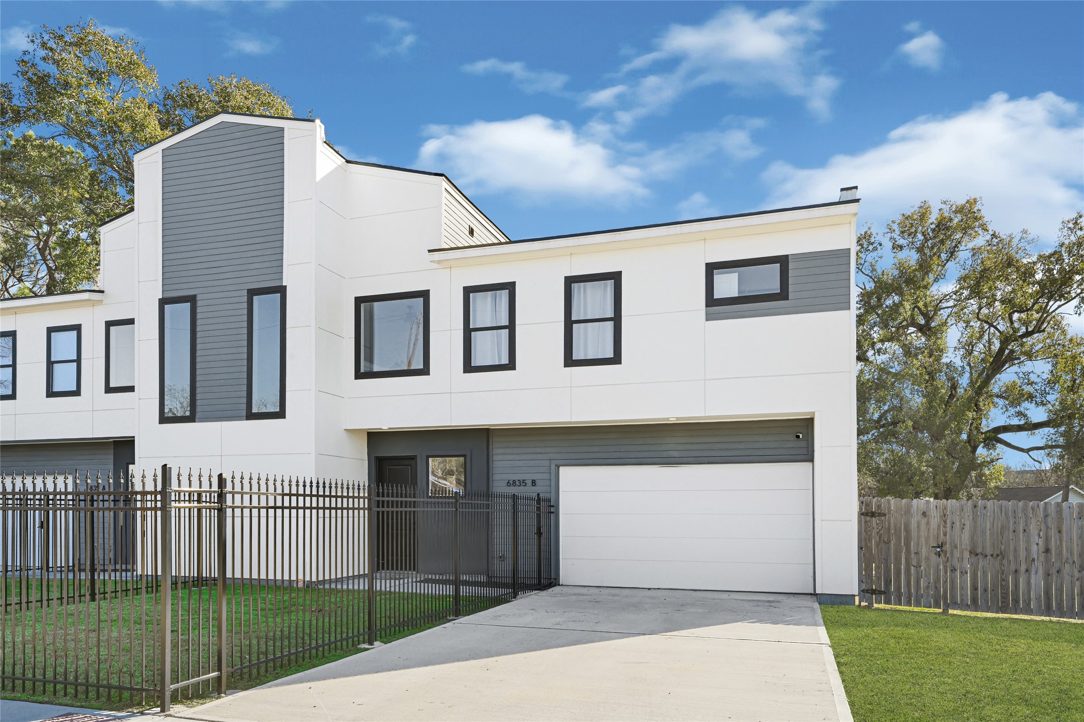 6835 Weston Street, Unit B Houston, TX 77021 - Photo 1 of 16 6835 Weston B