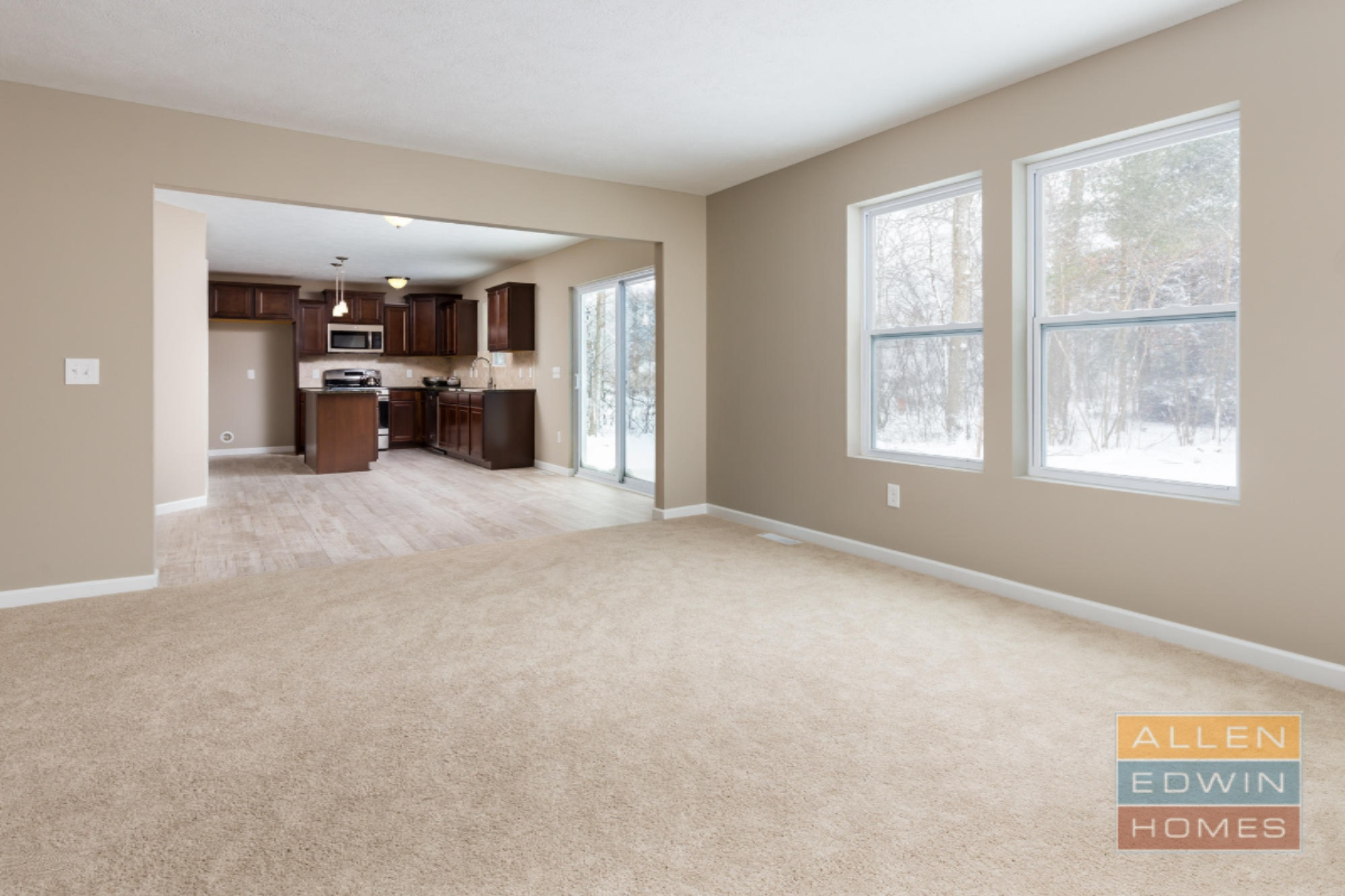14416 Manor Road Grand Haven, MI 49417 - Photo 10 of 26 Living BGW039-E2070-4