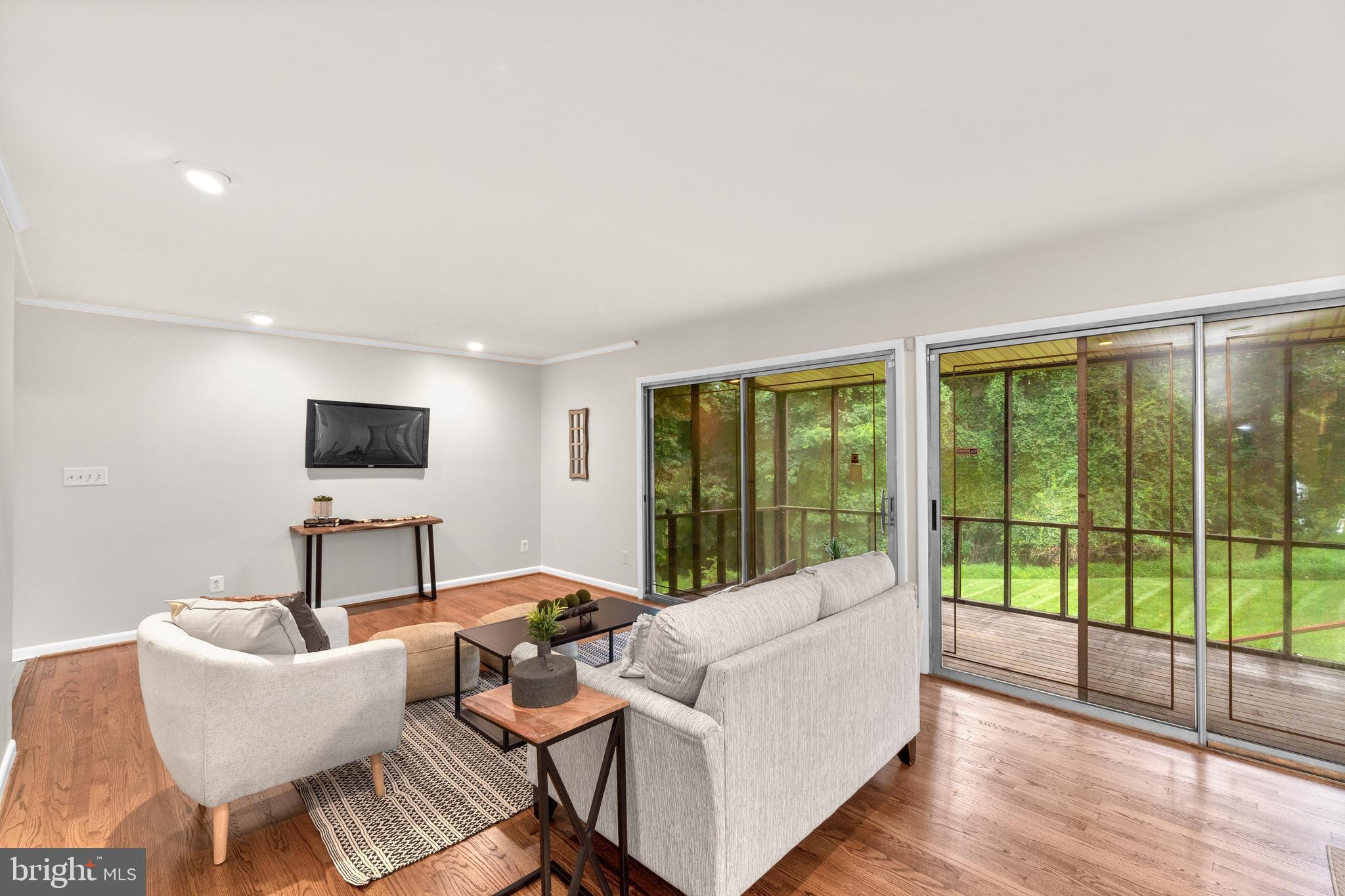 7209 Denberg Road Baltimore, MD 21209 - Photo 11 of 49 Family Room
