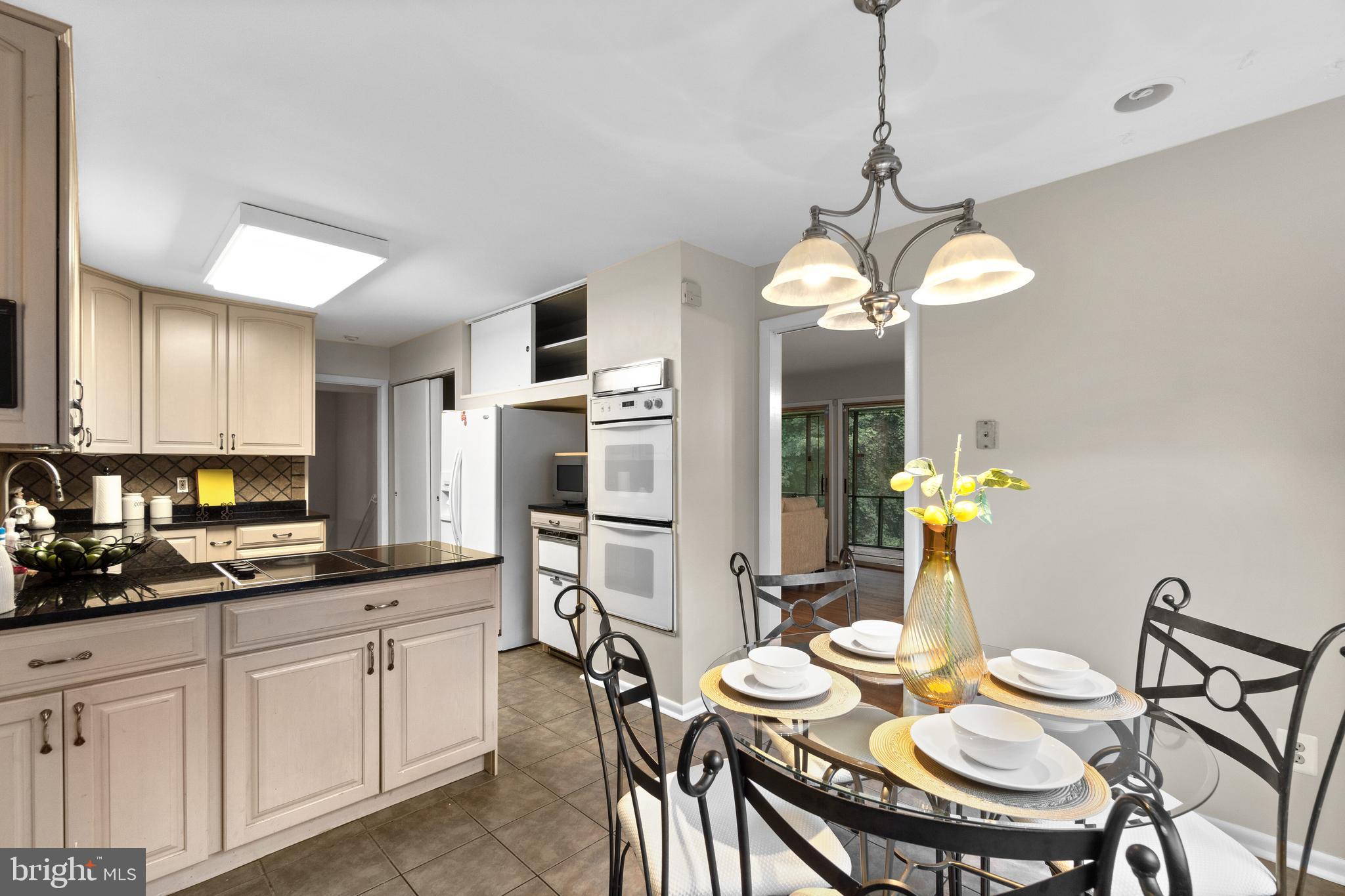 7209 Denberg Road Baltimore, MD 21209 - Photo 12 of 49 Kitchen