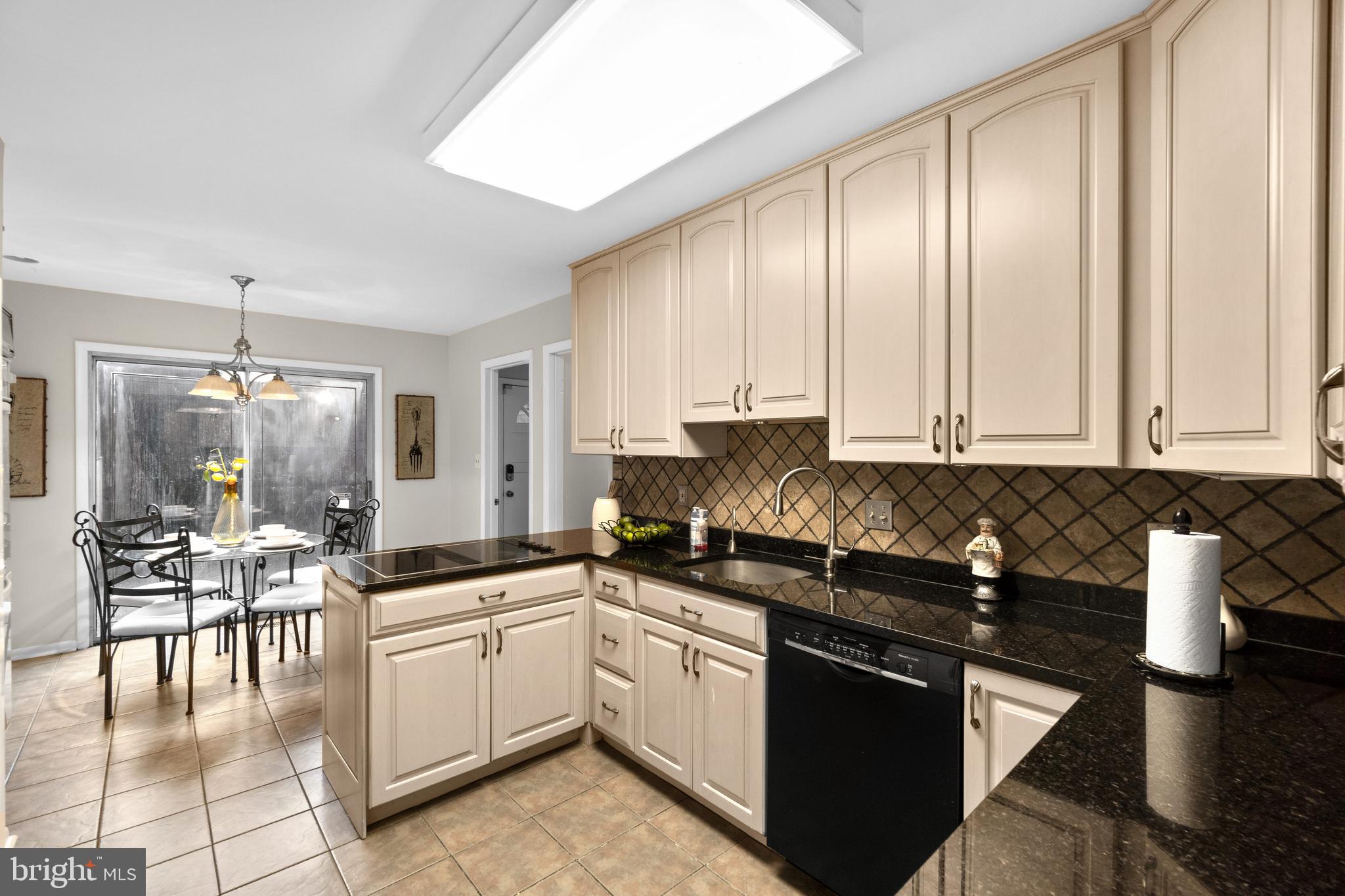 7209 Denberg Road Baltimore, MD 21209 - Photo 14 of 49 Kitchen