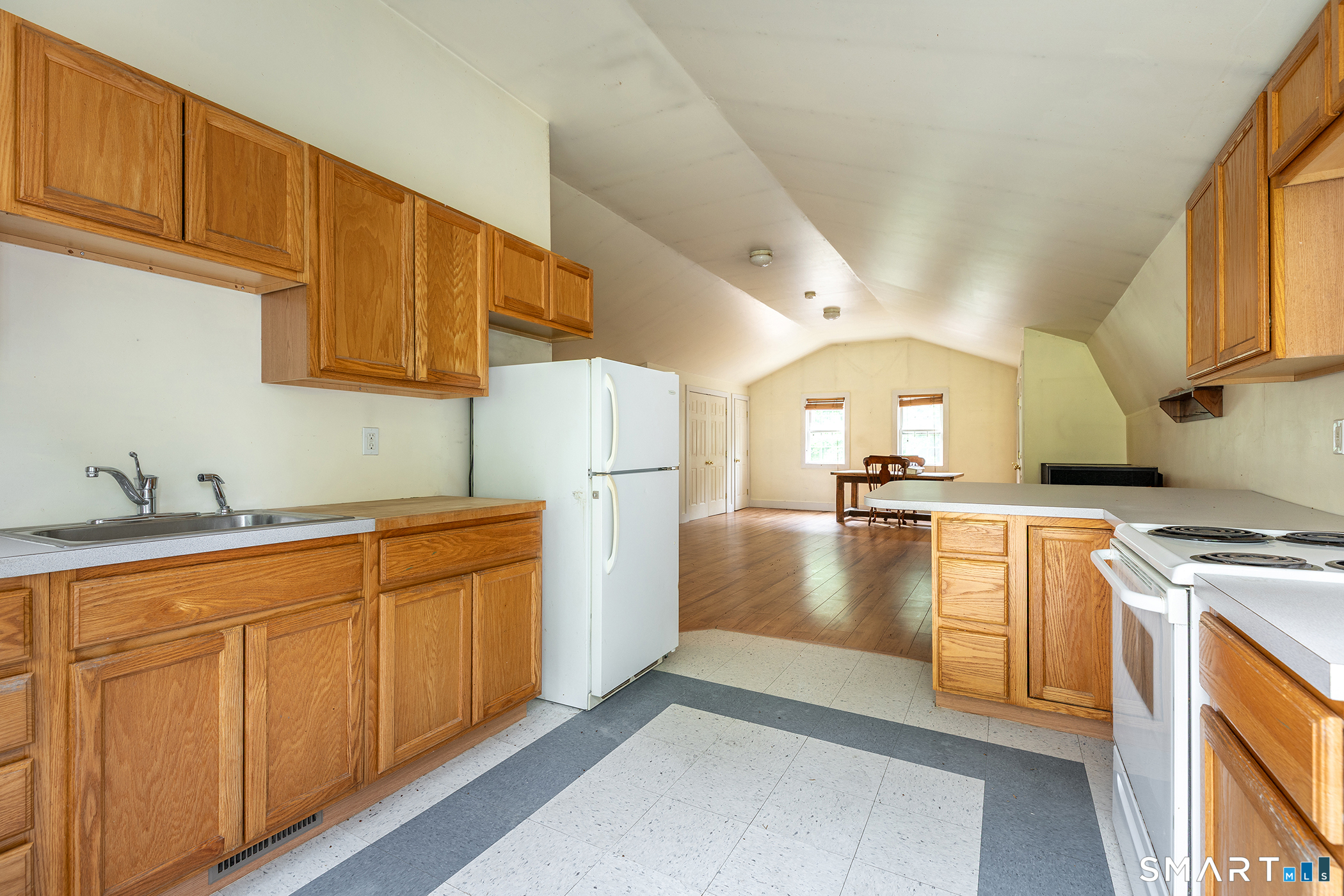 4 Judge Road Roxbury, CT 06783 - Photo 20 of 37