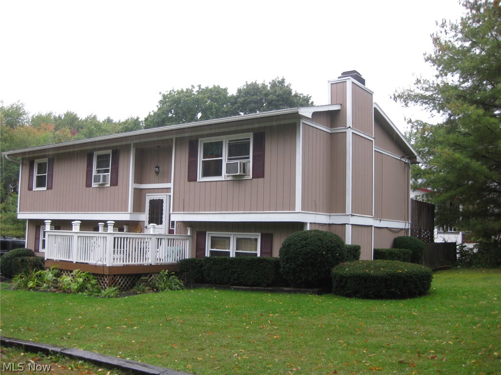1215 Oak Tree Road Akron, OH 44320 - Photo 1 of 17 Gallery Image 1