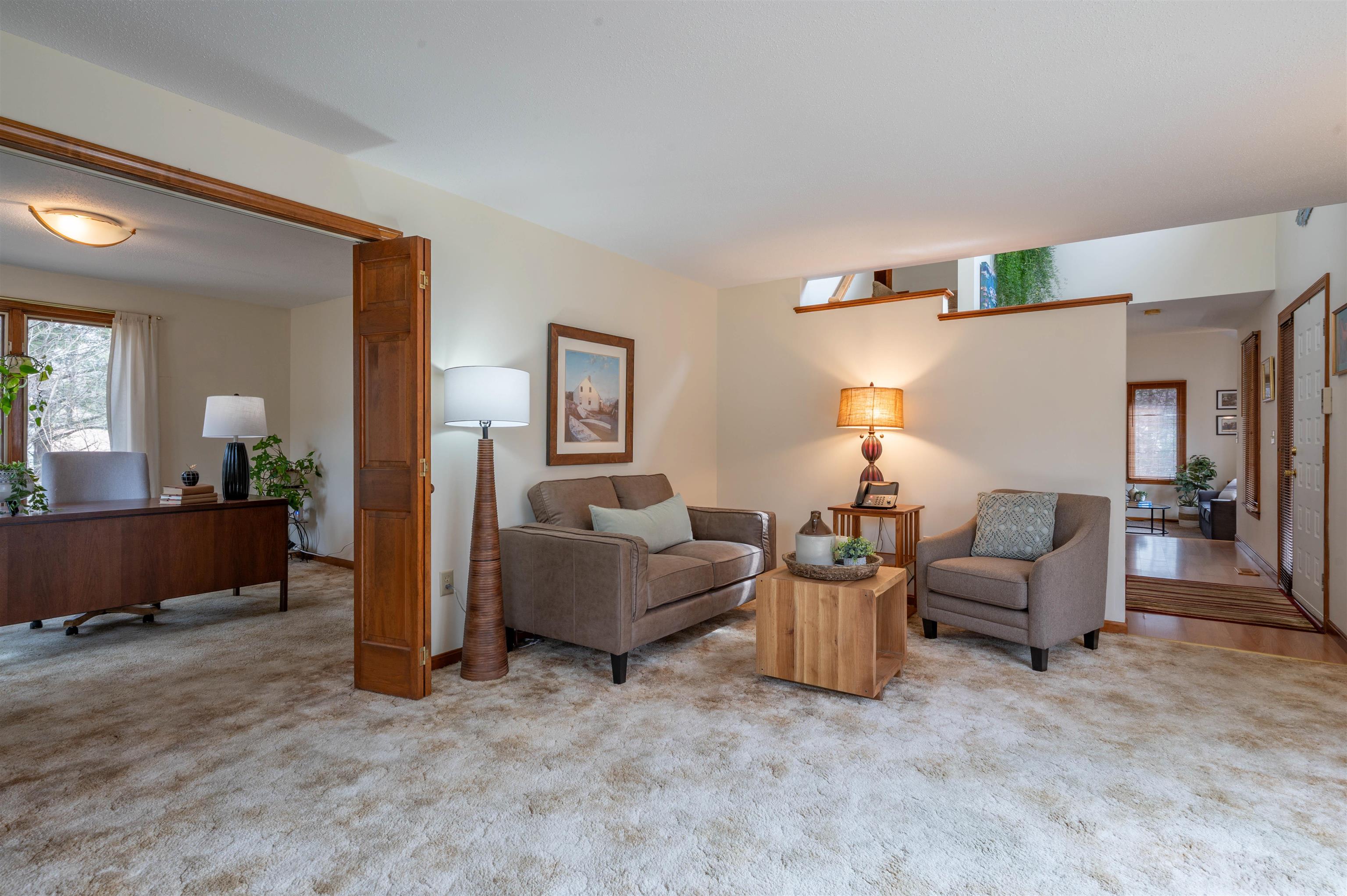 45 Pemberton Road Nashua, NH 03063 - Photo 16 of 37